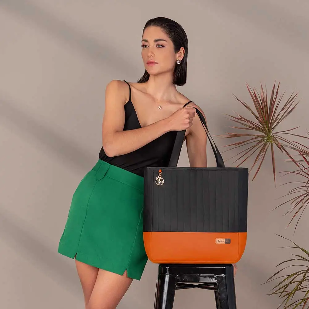 Bolsa Maternidade Coleção Cores - Preto e Laranja - Miniatura 7