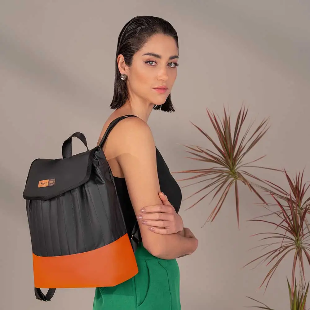 Mochila Maternidade Coleção Cores - Preto e Laranja - Miniatura 7