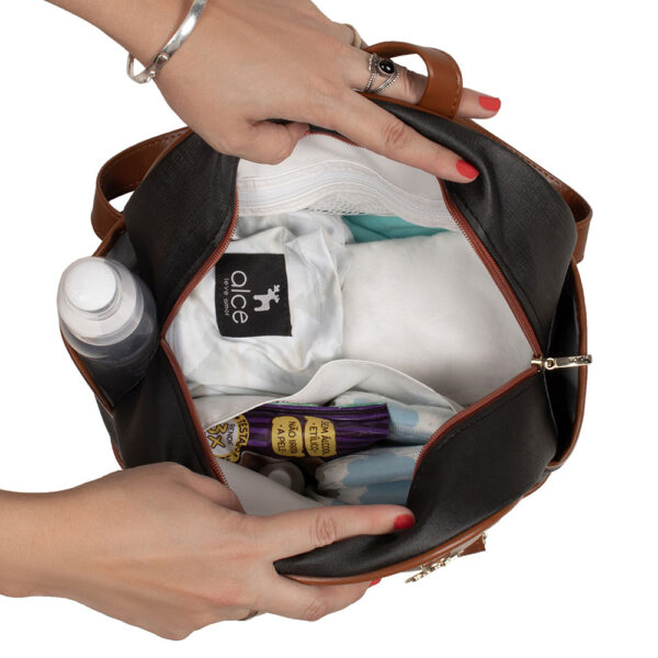 mochila maternidade usealce londres clássica espaço interno