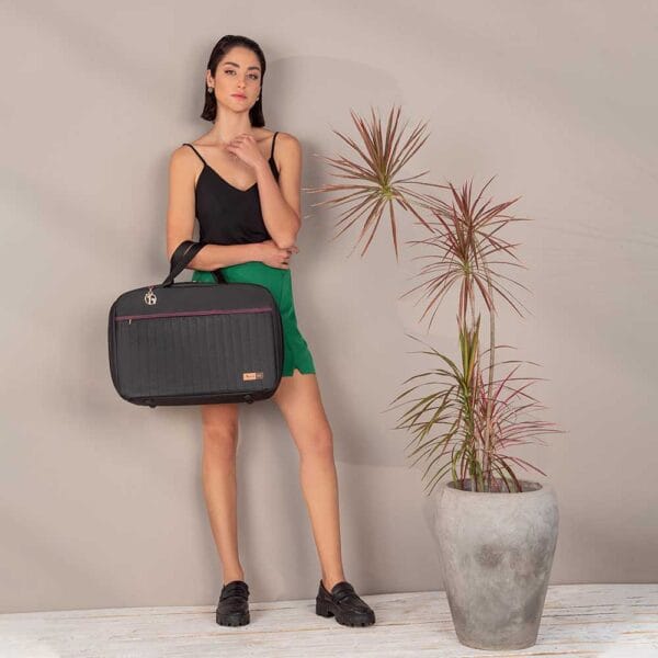 Kit Bolsa Mala e Mochila Maternidade Coleção Cores - Preto e Marsala - Imagem 19