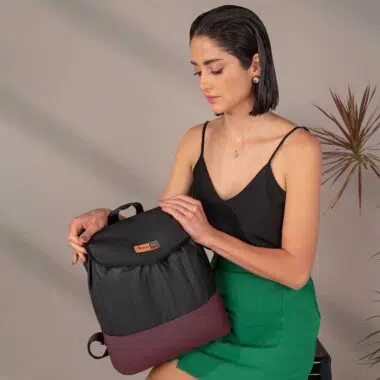 Mochila Maternidade Coleção Cores - Preto e Marsala