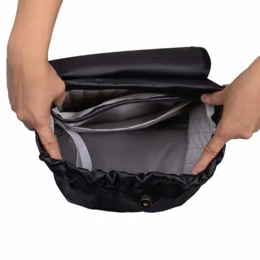 Mochila Maternidade Coleção Cores - Preto e Caramelo