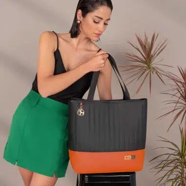 Bolsa Maternidade Coleção Cores - Preto e Laranja