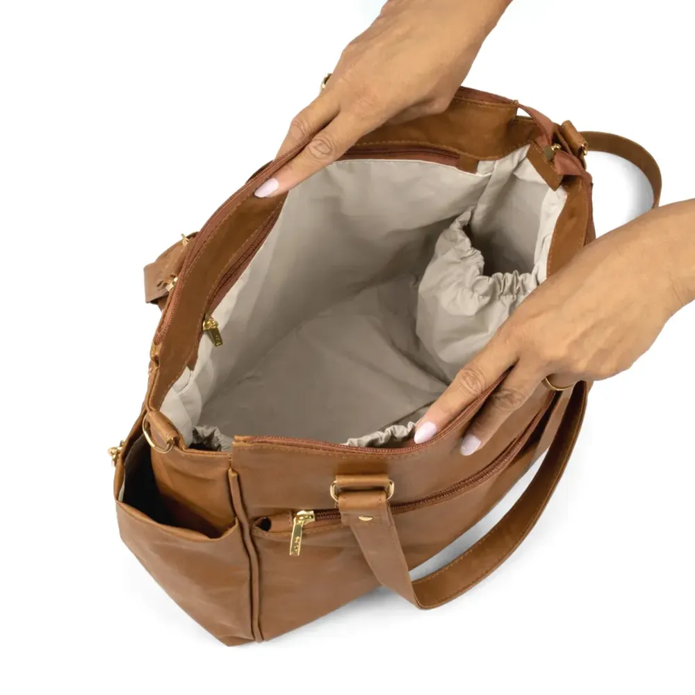 Bolsa Mochila Maternidade 2 em 1 Corah Caramelo - Imagem 6
