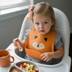 Babador de Silicone com Bolso - Raposa